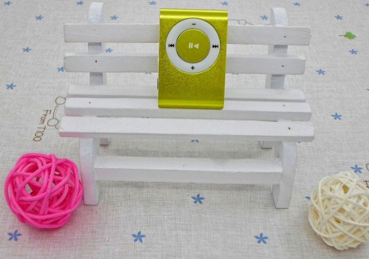 ODTWARZACZ MP3 KLIPS SŁUCHAWKI + KARTA SD 8GB