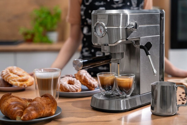 Ekspres kolbowy GÖTZE & JENSEN ECM700