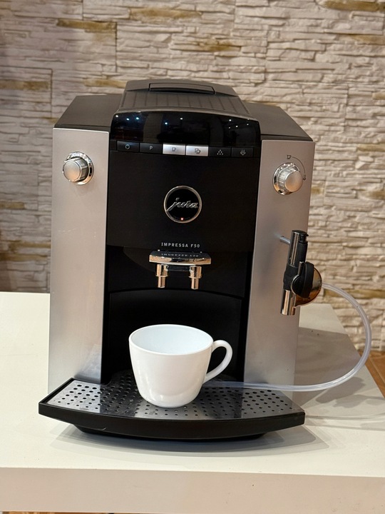Ekspres automatyczny Jura F50