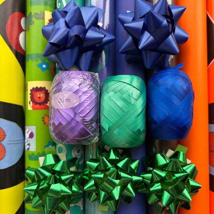 Zestaw do pakowania prezentów papier i ozdoby ZST39 8szt i dodatki