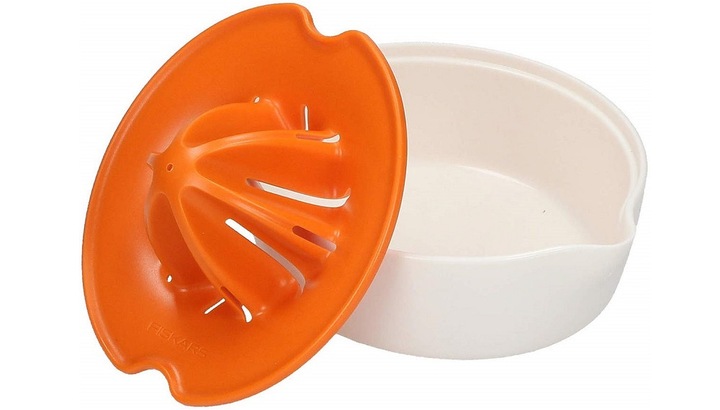 Wyciskarka do cytrusów FISKARS 1016125