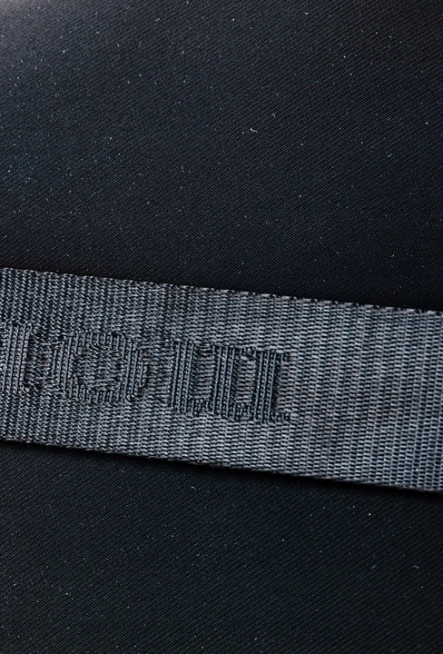 MONNARI Pojemna czarna torebka listonoszka Dwie komory Kieszonki Pasek