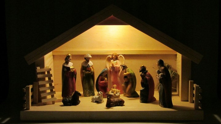 Szopka bożonarodzeniowa sosnowa +oświetlenie led brązowa