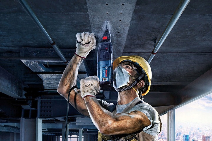 MŁOTOWIERTARKA GBH 240 BOSCH