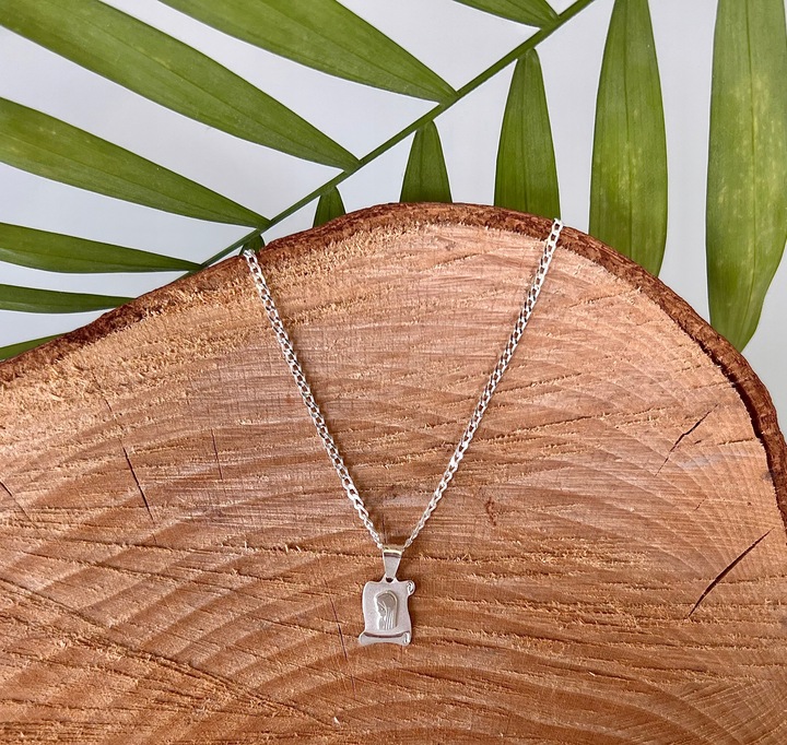 Medalik Matka Boska i łańcuszek srebrny 45 cm Komunia Chrzest dla dziecka