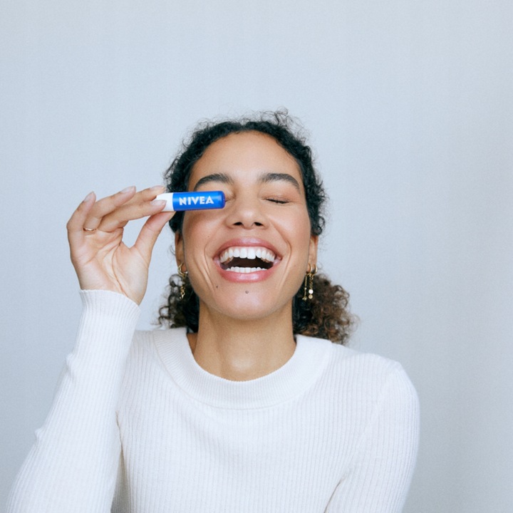 NIVEA ORIGINAL CARE Pomadka ochronna do ust 5,5ml