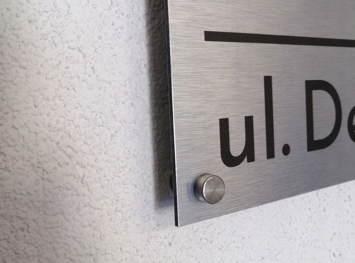 Tabliczka z numerem na dom tablica adresowa aluminiowa numer domu dystanse