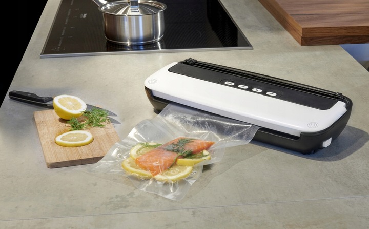 Folia do pakowarki próżniowej. 5 rolek / 15 metrów