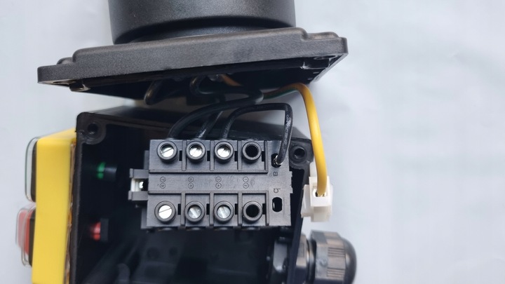 WYŁĄCZNIK włącznik jednofazowy KOA7 230V przekaźnik stycznik JD4 (DZ08-1)