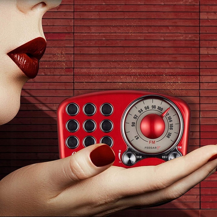 RADIO CZERWONE PRZENOŚNE DLA DZIECI RODZICÓW RETRO