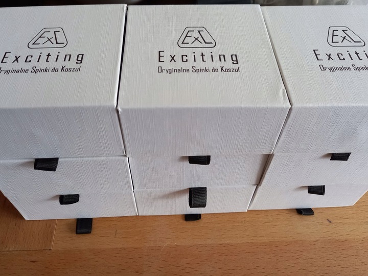 Tytanowe spinki do mankietów EXC dla miłośnika Audi RS + gratis szkatułka