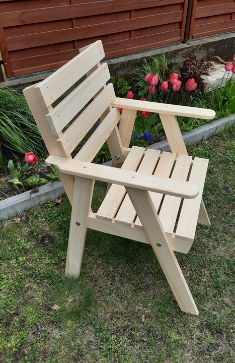 Fotel ogrodowy drewniany