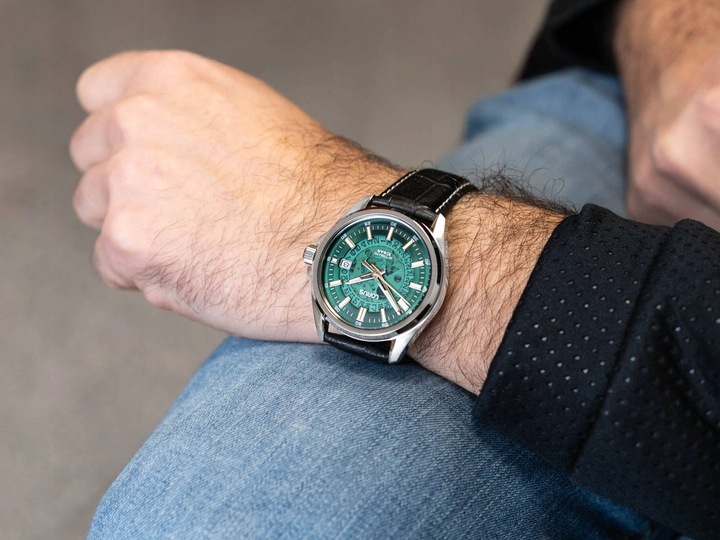 MĘSKI ZEGAREK LORUS RU409AX9 CZARNY NA PASKU AUTOMATYCZNY DATOWNIK 100M