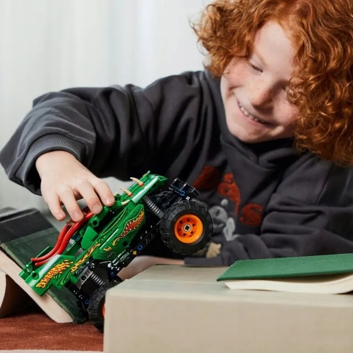 LEGO Technic Monster Jam Dragon Napęd PullBack 2w1 42149