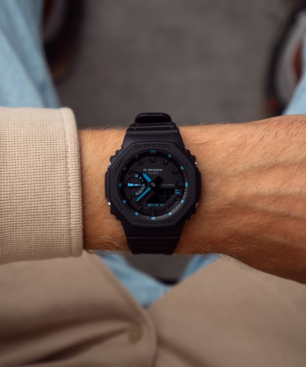 Zegarek Casio G-SHOCK Octagon Carbon Core Guard Casio-GA-2100-1A2ER