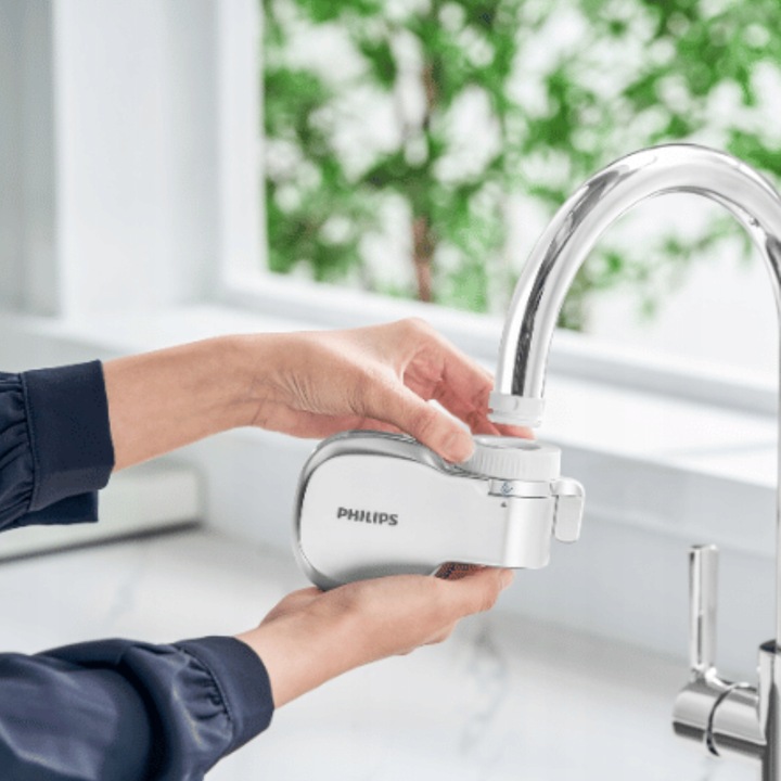 Filtr wody na kran PHILIPS AWP3705P3 filtr nakranowy z licznikiem, 3 wkłady