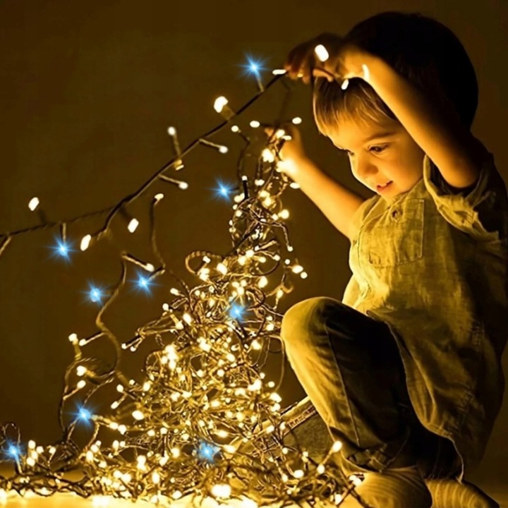 LAMPKI CHOINKOWE ŚWIATEŁKA CHOINKĘ ŚWIĄTECZNE 300 LED EFEKTEM FLASH CIEPŁE