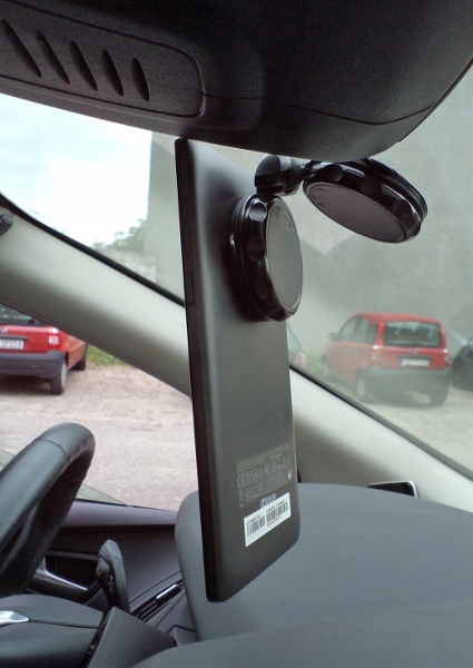 UCHWYT DO NAWIGACJI GPS SAMOCHODOWY DO SZYBY ZN9