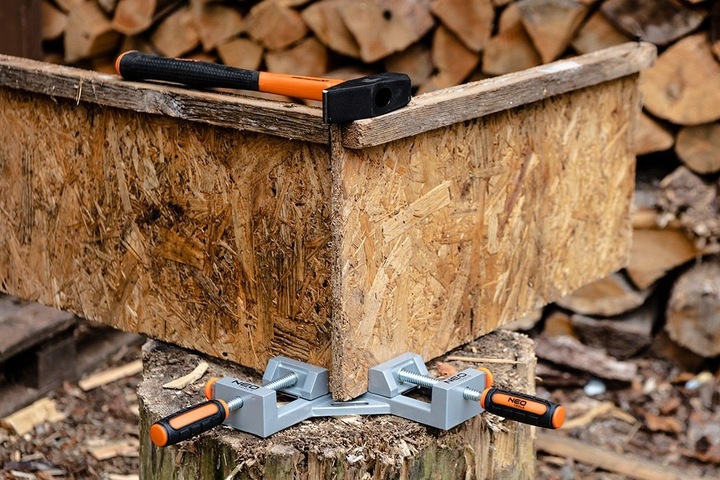 NEO 25-147 Młotek ślusarski 1000 g