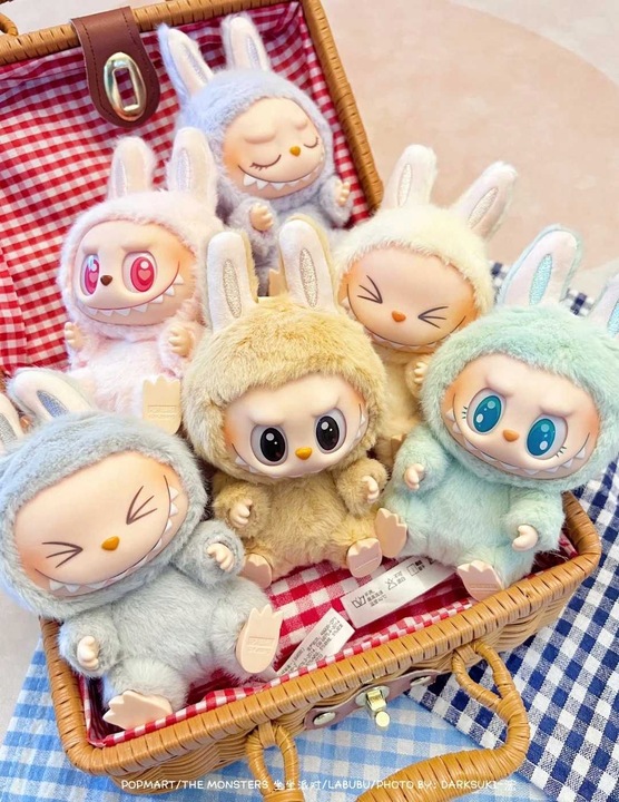 LABUBU HAVE A SEAT THE MONSTERS BRELOK MASKOTKA PLUSZOWA KOLEKCJONERSKA