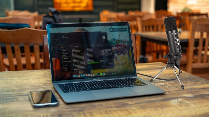 MIKROFON STUDYJNY Z TRIPODEM POJEMNOŚCIOWY REGULACJA UCHWYT GAMINGOWY USB