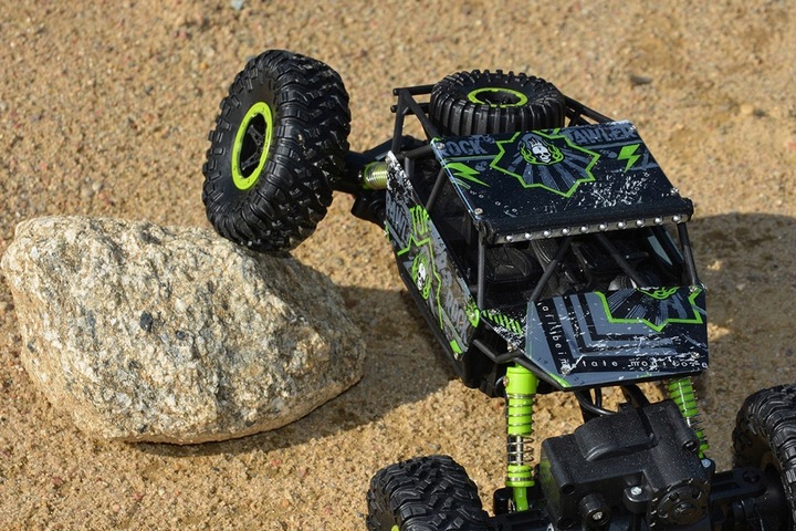 SAMOCHÓD RC ROCK CRAWLER 4x4 DWA SILNIKI AUTO TERENOWY