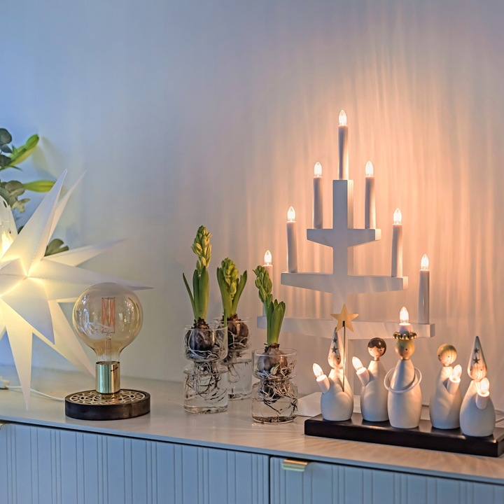 Gwiazda wisząca biała 3D Led ALICE 57 cm na baterie