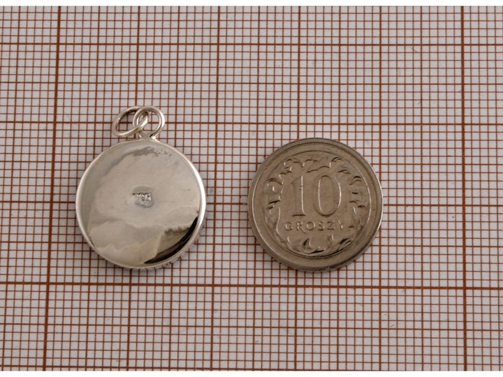 WISIOR YIN YANG DOBRO I ZŁO SIŁY WSZECHŚWIATA w0572