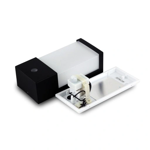 LAMPA Z CZUJNIKIEM RUCHU I ZMIERZCHU KINKIET ZEWNETRZNY DO LED E27