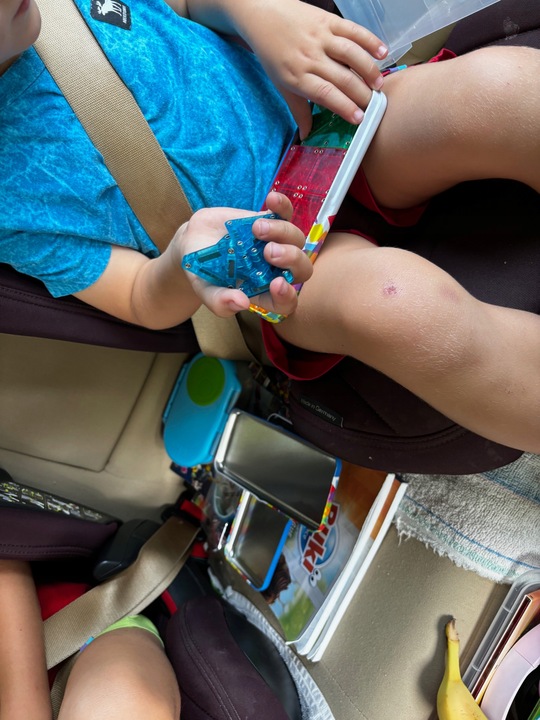 klocki magnetyczne podróżne Travel microMAGS 26 elementów Magna Tiles