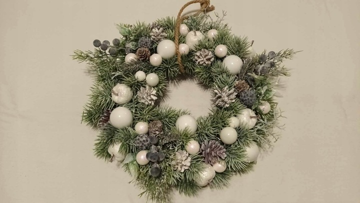 Wianek świąteczny na drzwi z oświetleniem Led