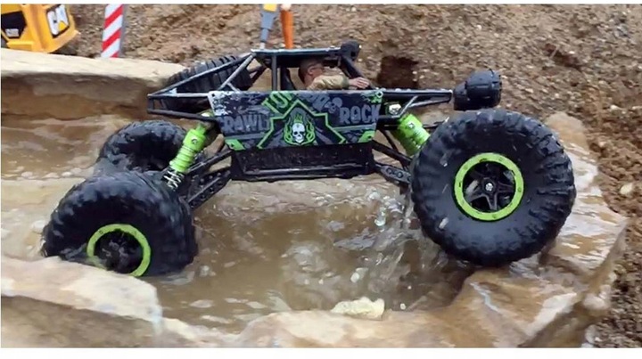 KRÓL PRZESZKÓD samochód sterowany AUTO RC MoNsTeR 4x4