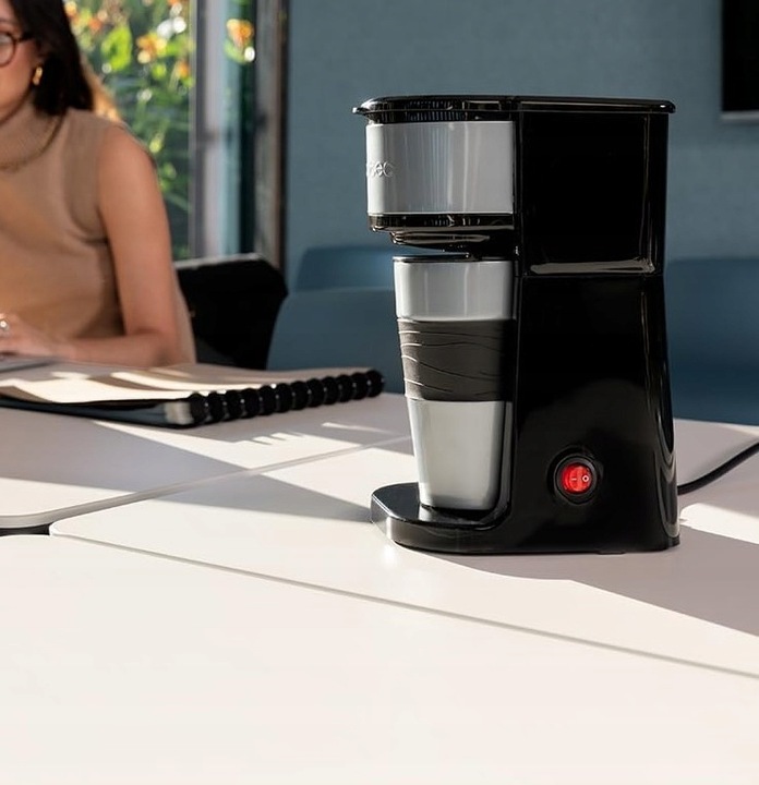 Ekspres przelewowy Cecotec Coffee 66 Drop&Go do kawy z kubkiem 0,42 l