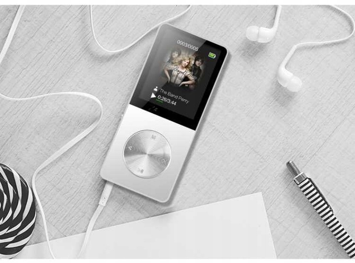 Odtwarzacz MP4 T1 8GB głośnik microSD MP3 różowy