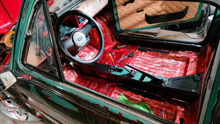 MATA WYGŁUSZAJĄCA 2mm BUTYLOWA alubutyl 400x50 2m2 drzwi bagażnik podłoga