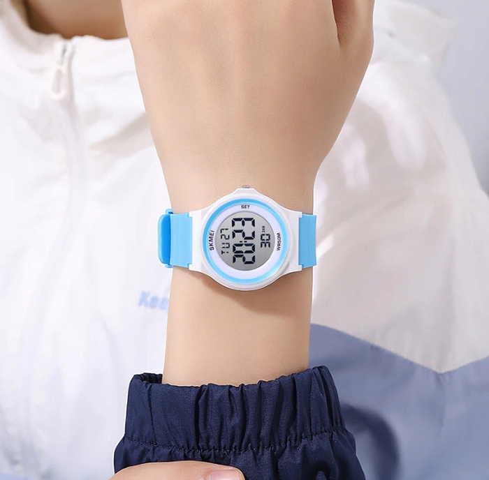 Zegarek dziecięcy SKMEI elektroniczny sportowy stoper alarm data