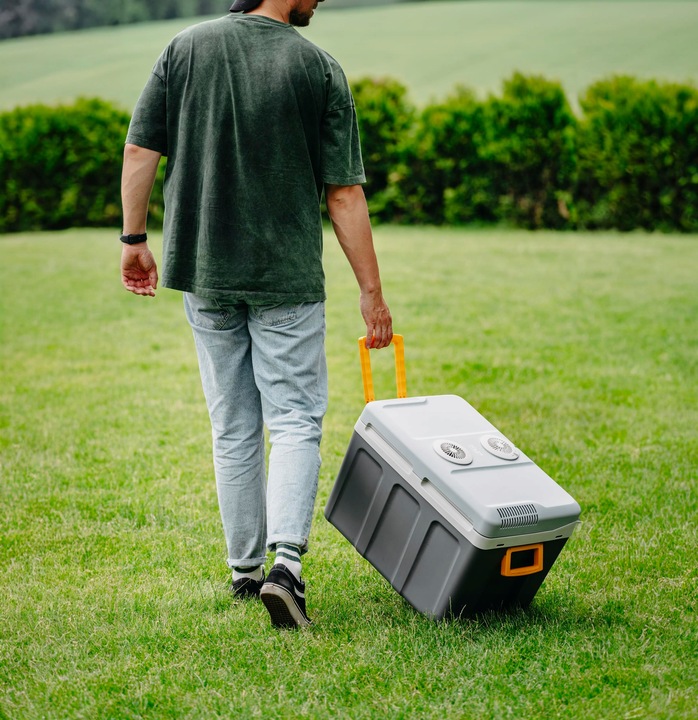 Lodówka turystyczna 40L samochodowa przenośna grzanie Adler