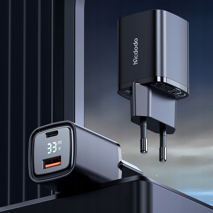 MCDODO NANO GaN ŁADOWARKA USB/USB-C PD 33W MIERNIK