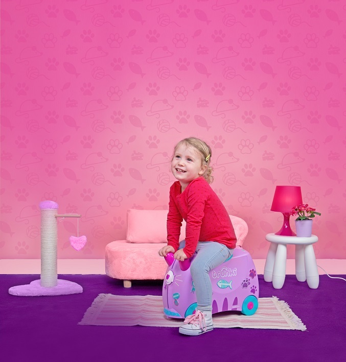 WALIZKA TRUNKI JEŻDŻĄCA WALIZECZKA - JEŹDZIK KOTEK