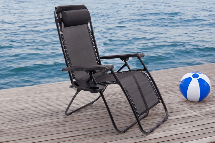 LEŻAK OGRODOWY Z PODNÓŻKIEM, ZAGŁÓWKIEM I STOLIKIEM NA NAPOJE ZERO GRAVITY