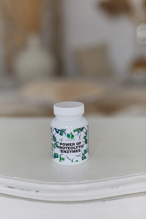 For long life POWER OF PROTEOLYTIC ENZYMES - lumbrokinaza, nattokinaza, ATP