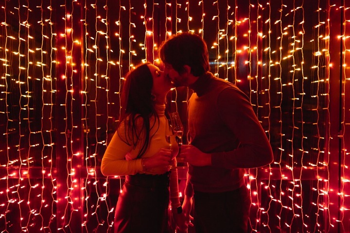 Inteligentna Kurtyna LED Twinkly 210 RGB W 2,1m