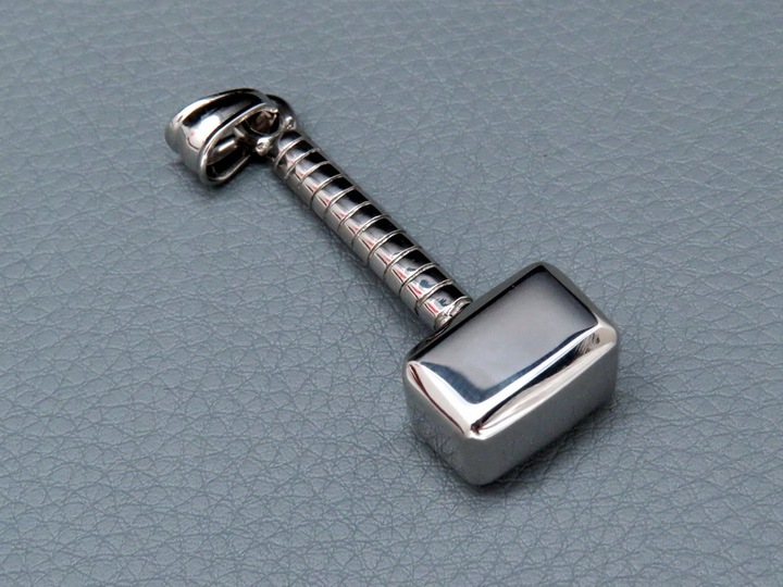 SREBRNY DUŻY MŁOT NA ŁAŃCUSZEK STAL 316L ORYGINAŁ