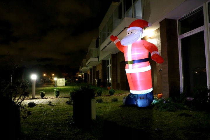 DMUCHANY MIKOŁAJ 1,2M GWIAZDOR LAMPKI choinkowe LED sople choinka ozdoby