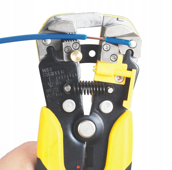 ŚCIĄGACZ IZOLACJI DO KABLI Z-D1 AUTOMAT 0,5-6 mm2