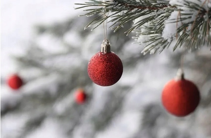 BOMBKI CHOINKOWE CZERWONE NIETŁUKĄCE TRADYCYJNE NA CHOINKĘ ZESTAW 48SZT