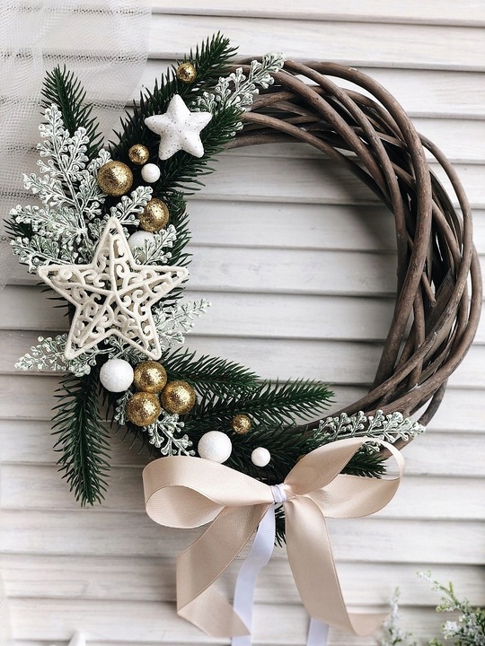 WIANEK ŚWIĄTECZNY GWIAZDKA WIENIEC STROIK NA DRZWI