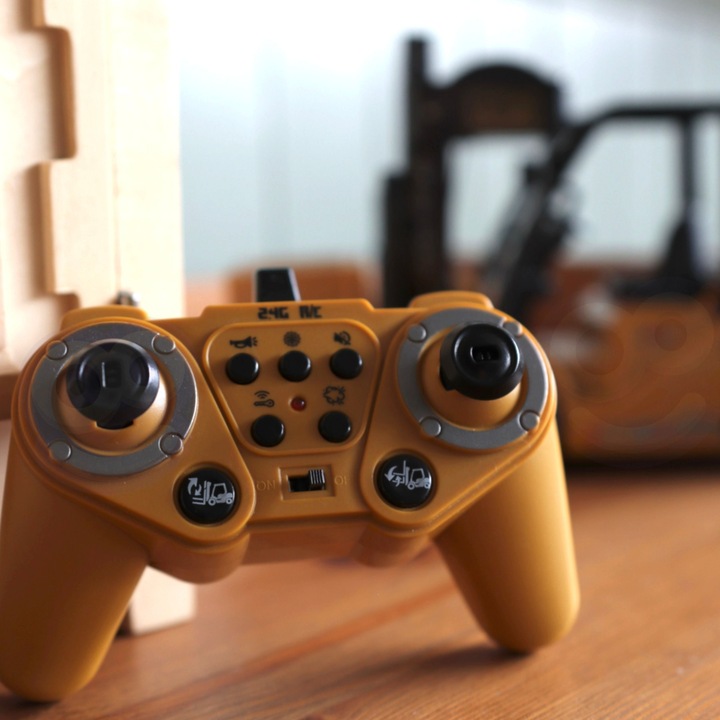 ZDALNIE STEROWANY POJAZD RC NA PILOTA WÓZEK WIDŁOWY AUTO SAMOCHÓD WOOPIE