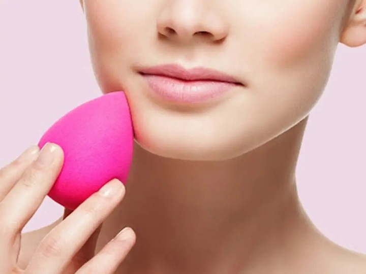 GĄBKA DO MAKIJAŻU MAKE-UP BLENDER GĄBECZKA ŁEZKA