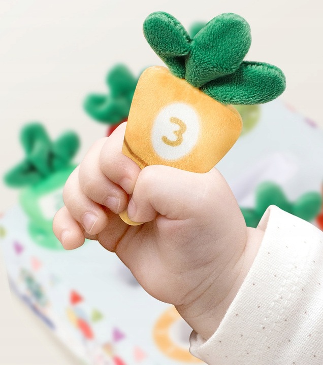 SORTER PUDEŁKO Z CHUSTECZKAMI MARCHEWKI PLUSZOWE MONTESSORI SENSORYCZNE